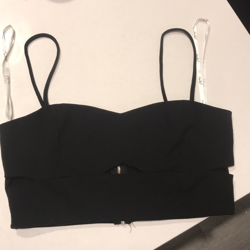 Black crop blouse 🖤